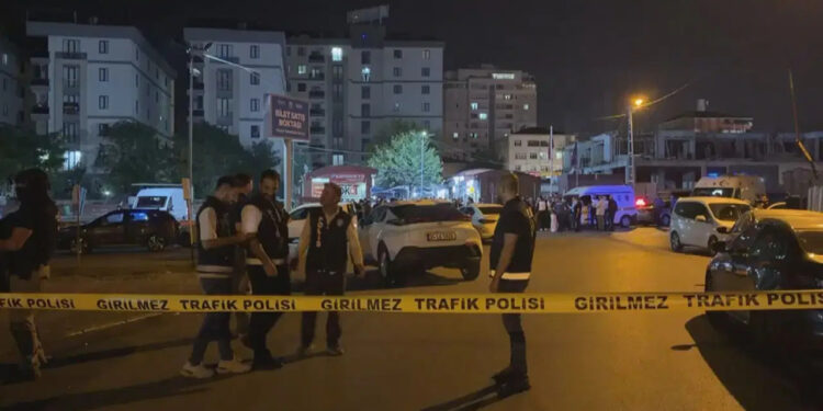 Sultanbeyli’de Sıcak Dakikalar: Polise Ateş Açan IŞİD Şüphelisi Etkisiz Hale Getirildi