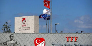 Süper Lig'de Ceza Yağmuru Kapıda: 11 Kulüp ve Dev İsimler PFDK'ye Sevk Edildi