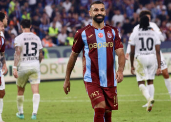 Trabzonspor Evinde Gövde Gösterisi Yaptı: 5 Gollü Zafer