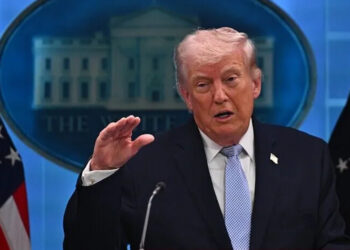 Trump'tan Fed'e Faiz İsyanı: 'Hızlıca Düşürün'