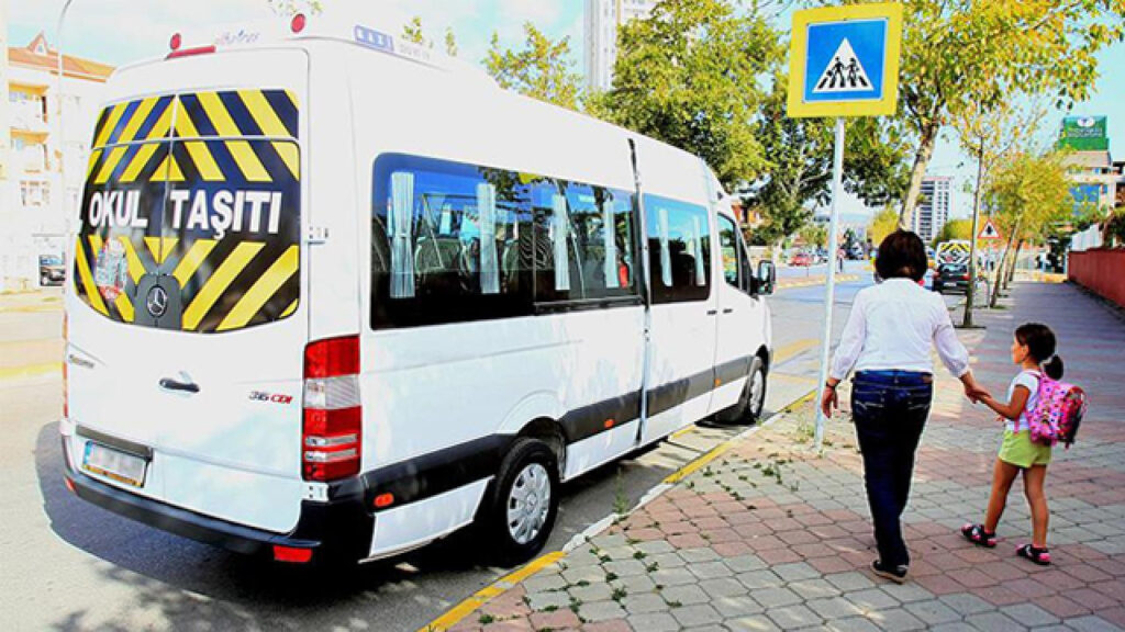 Velilere Hayati Uyarı: Servis Seçerken Paraya Değil Plakaya Bakın, Yoksa Çocuğunuzu Bindirmeyin