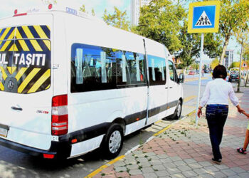 Velilere Hayati Uyarı: Servis Seçerken Paraya Değil Plakaya Bakın, Yoksa Çocuğunuzu Bindirmeyin