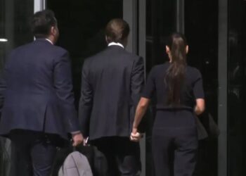 Melih Gökçek’in oğlu ve gelini adli kontrol tedbiriyle serbest bırakıldı