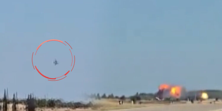 Yunanistan’da F-4 Phantom Dehşeti! Hava Gösterisi Sırasında Savaş Uçağı Düştü