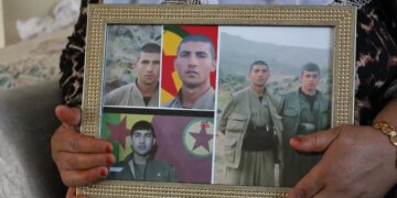 Anneler: Barışın geleceğine inanıyoruz
