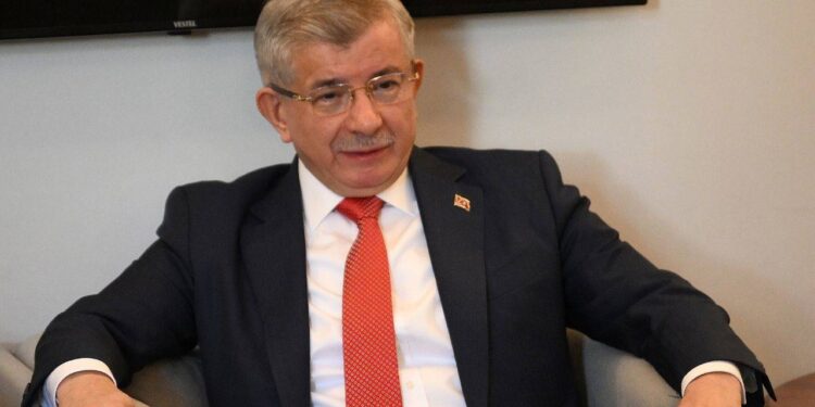 Ahmet Davutoğlu bugün ifade verecek