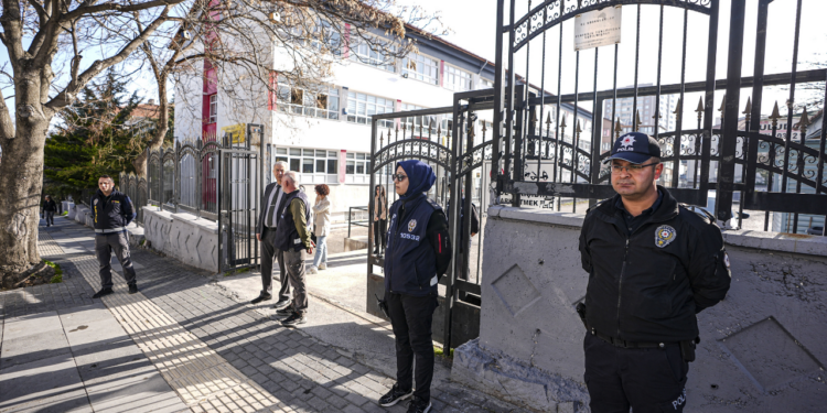 ‘Şiddetin panzehiri güvenlik değil, demokratik eğitim’