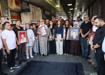 Mehmet Sincar ve Metin Özdemir katledildikleri Elma Sokağı’nda anıldı