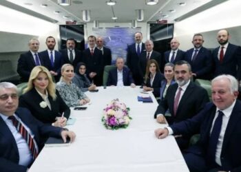 Erdoğan’dan uçakta açıklamalar: Süreci bir hedef olarak görüyoruz