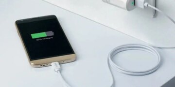 Akıllı telefonunuzun batarya ömrünü uzatacak ve şarjın çabuk bitmesini önleyecek 3 pratik yöntem