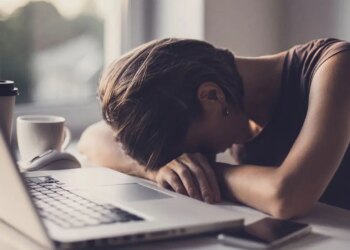 Günlük hayatınızda yapıyor olabilirsiniz: Değersizlik hissini tetikleyen 7 alışkanlık