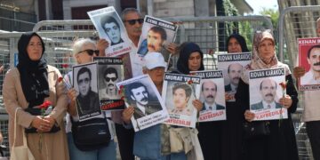 Cumartesi Anneleri, 1120’nci haftasında Kenan Bilgin’in akıbetini sordu