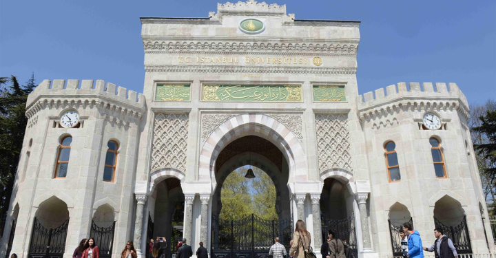 İstanbul Üniversitesi öğrencileri: Ücretsiz yemek hakkımız