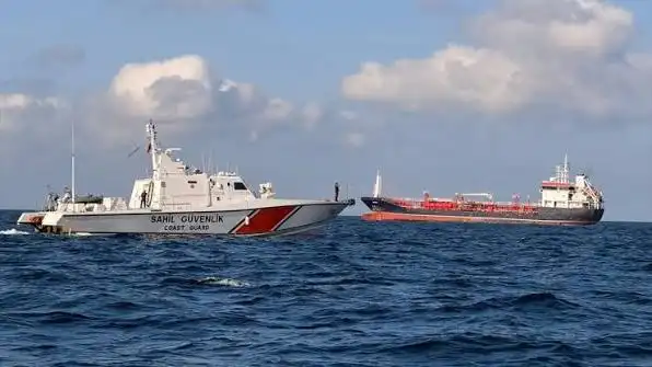 Silivri açıklarında gemi kazası: 10 mürettebattan haber alınamıyor