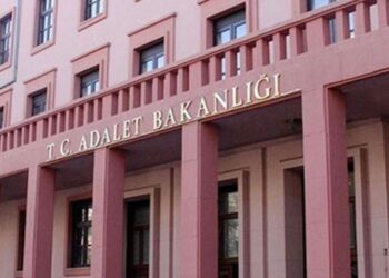 72 gözaltı, 30 şirkete kayyım atandı