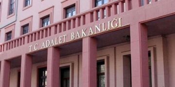 72 gözaltı, 30 şirkete kayyım atandı