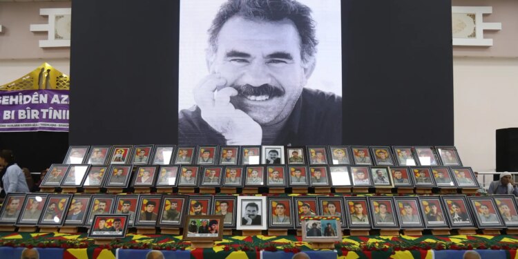 Abdullah Öcalan: Savaş ve çatışma zeminini onurlu bir barışa dönüştürmeliyiz