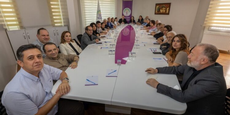 DEM Parti MYK üyelerinin görevleri belli oldu
