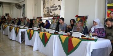 Yaşamını yitirenler ‘Şehîd namirin’ sloganlarıyla anılıyor