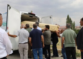 Kimsesizler mezarlığına defnedilen Ateş’in cenazesi Amed’e uğurlandı