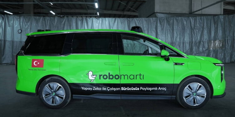 Martı yapay zeka destekli sürücüsüz araç projesi RoboMartı’yı tanıttı