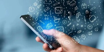 Telefonunuz sizi dinliyor mu? İddiaların arkasındaki gerçek ve gizliliğinizi korumanın 6 yolu