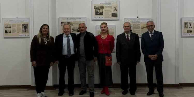 Gazetemiz Cumhuriyet, ‘Zafer Anıtı Sergisi’nin açılışını yaptı