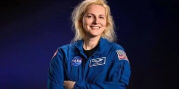 Deniz Burnham kimdir? NASA Astronotu Deniz Burnham kaç yaşında, nereli?