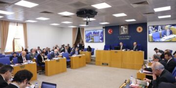 AKP’nin fon krizine dair teklifi komisyonda: 455 bin yatırımcıya ödeme planı