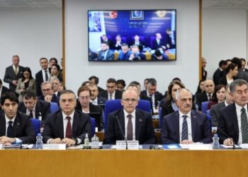 2027 bütçesi açıklandı: Savunma harcamalarında yüzde 86 artış, faiz giderleri 3,9 trilyon