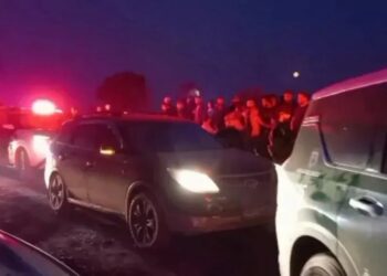 Girê Spî’de kuşatma altındaki 100’den fazla aile Kobanê’ye tahliye edildi