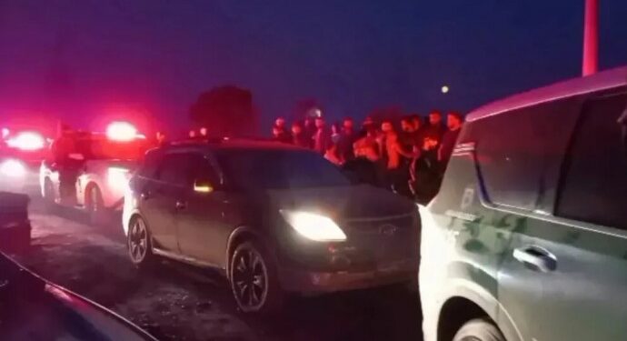 Girê Spî’de kuşatma altındaki 100’den fazla aile Kobanê’ye tahliye edildi