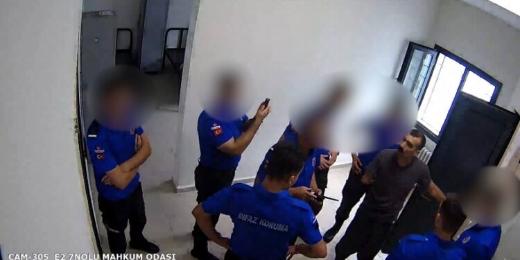 Koğuştaki özel alanların görüntülenmesini gündeme getirmişti: Avukata soruşturma