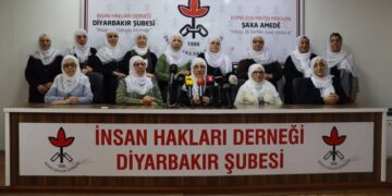 Barış Anneleri Ankara’ya gidiyor: Çadır kuracağız ve barış nöbeti tutacağız