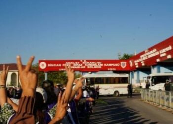 Sincan’da tahliyesi engellenen tutsaklar için nöbet