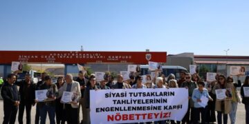 Sincan’ın önünde açıklama: Yaşanan süreçte tahliyelerin engellenmesi çelişkidir