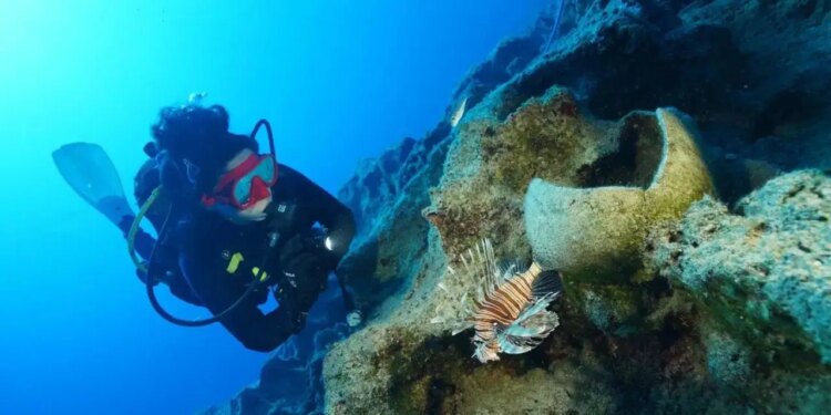 Dünya sualtı arkeoloji tarihinde rekor: Antalya açıklarında 4 bin 700 yıllık en eski gemi batığı bulundu