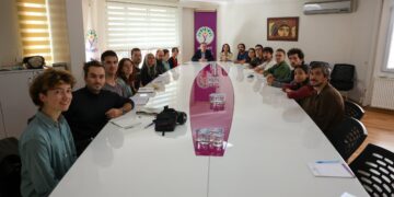 DEM Parti Eş Genel Başkanları, Enternasyonal Gençlik ile görüştü