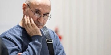 Kürt şair Tekin Ağacık adli kontrol şartı ile serbest bırakıldı