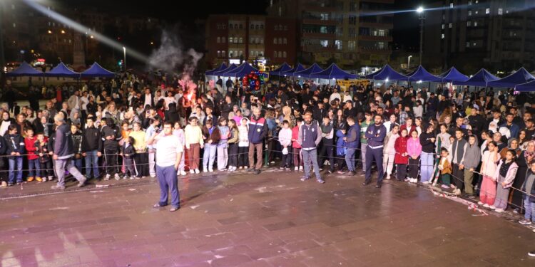 Farqîn’de kültür ve sanat buluşmasına yoğun ilgi