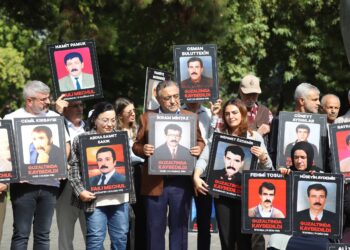 Kayıp yakınları üç kentte adalet için sokağa çıktı