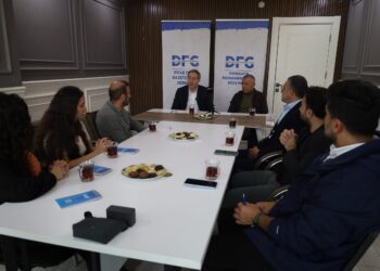 Bakırhan’dan Özgür Basın’a ziyaret: Sistem basınla barışmalı