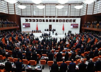 Meclis açılış resepsiyonu boykotlarla başladı