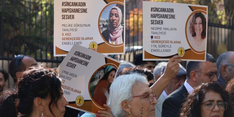 Kadın tutsakların tahliye engelleri Bakanlık önünde protesto edildi