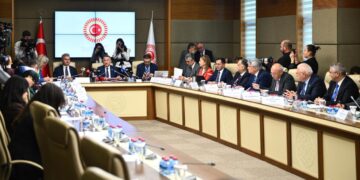 Mekke Anlaşması Dışişleri Komisyonu’ndan geçti