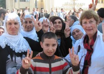 Margaret Owen: Kobanê direnişi bir tarihti, mücadele ise halen devam ediyor