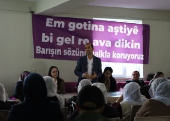 Bayındır: Kürt halkı mücadelesiyle dünyaya var olduğunu gösterdi