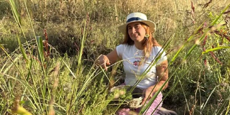 İstanbul’daki kariyerini bırakıp, Bodrum’da tarıma başladı: Kapıdan sepetini alan tarlaya koşuyor