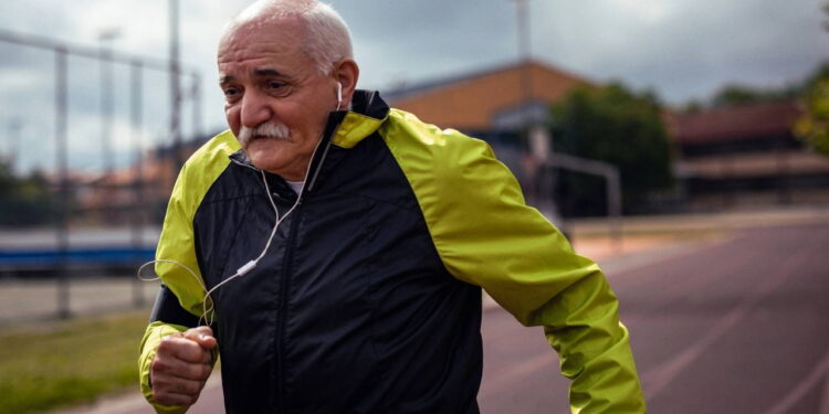 Günde sadece 3 bin adım atmak Alzheimer hastalığının ilerlemesini yavaşlatabilir
