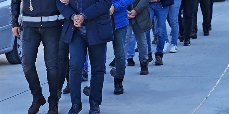 Çağrı merkezlerine operasyon: 95 gözaltı